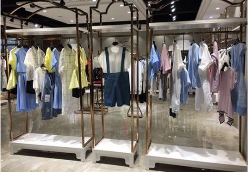 迪卡軒品牌女裝折扣店 杭州服裝批發與零售的優選之選